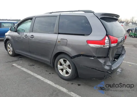 2011 Toyota Sienna Le V6 from USA, damaged, VIN 5TDKK3DC1BS044579
